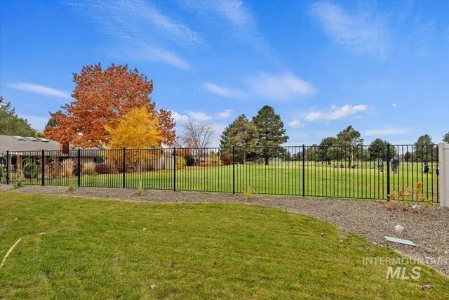 $724,900 | 453 North Hiltonhead Way, Eagle, ID 83616