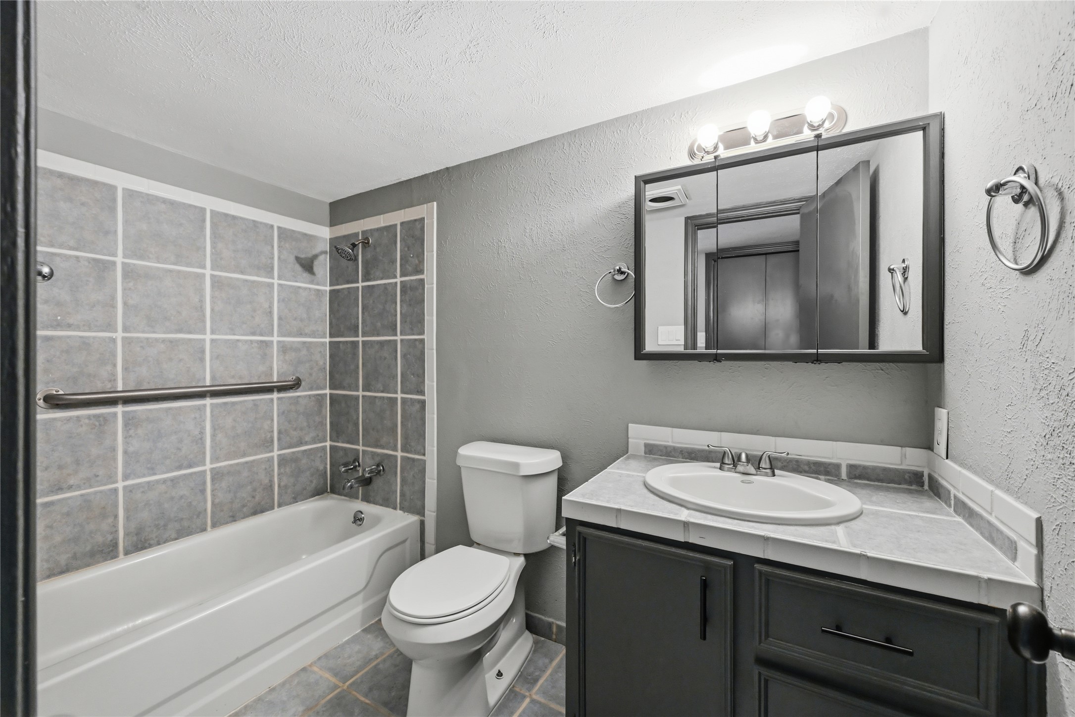 4819 Court Road Houston, TX 77053 - Photo 12 of 18