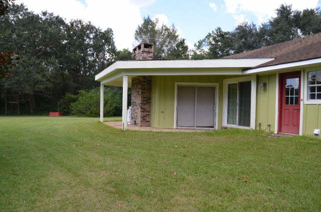 16533 Danne Road Fairhope, AL 36532 - Photo 32 of 41 Back patio