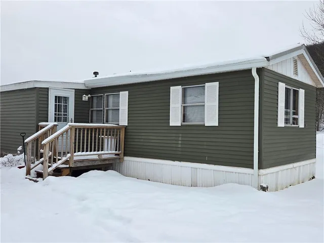 $69,900 | 39 Leisure Village Road, Delhi, NY 13753