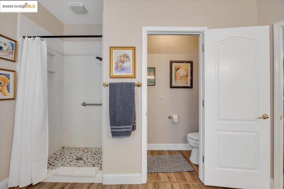 10200 Bell Mooney Road Jamestown, CA 95327 - Photo 29 of 60 a bathroom with a sink and a toilet