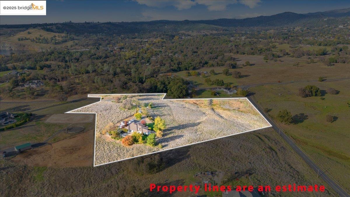10200 Bell Mooney Road Jamestown, CA 95327 - Photo 55 of 60 View of property location with property parcel outlined and a mountainous background