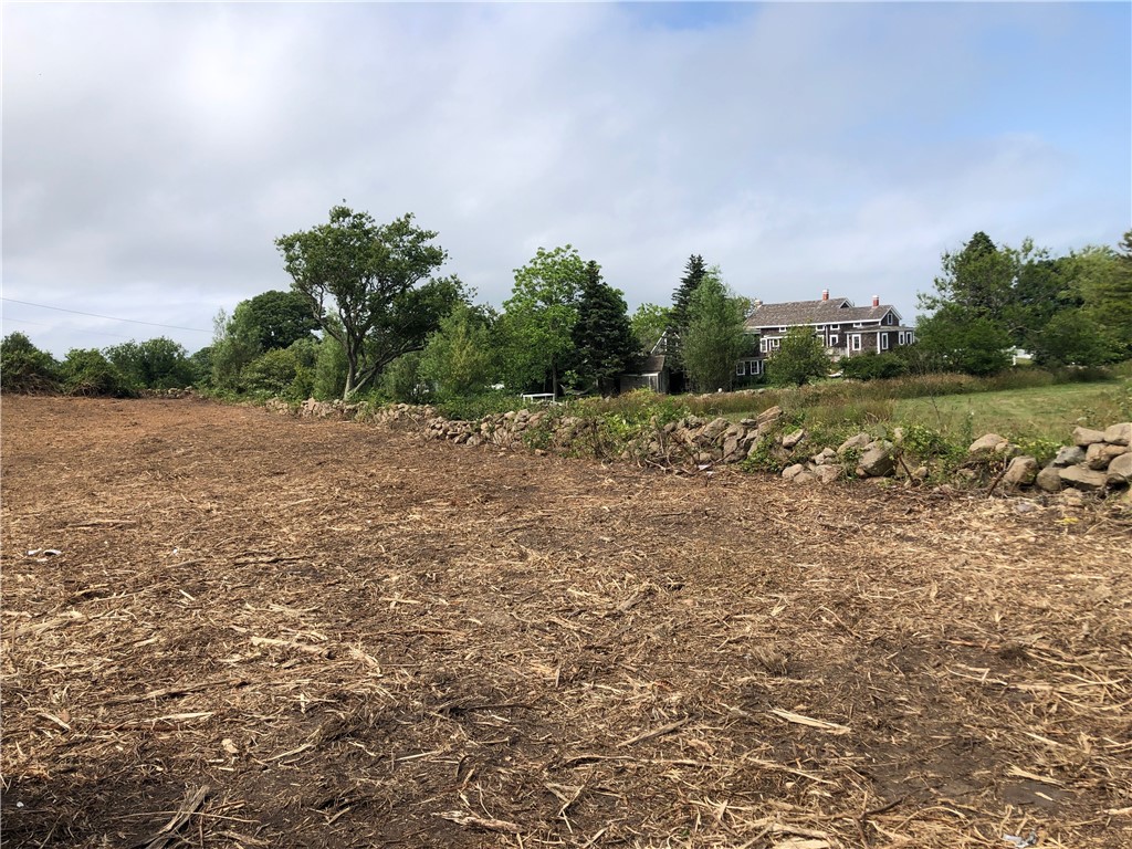 0 Center Road Block Island, RI 02807 - Photo 5 of 6 Neighborhood to East