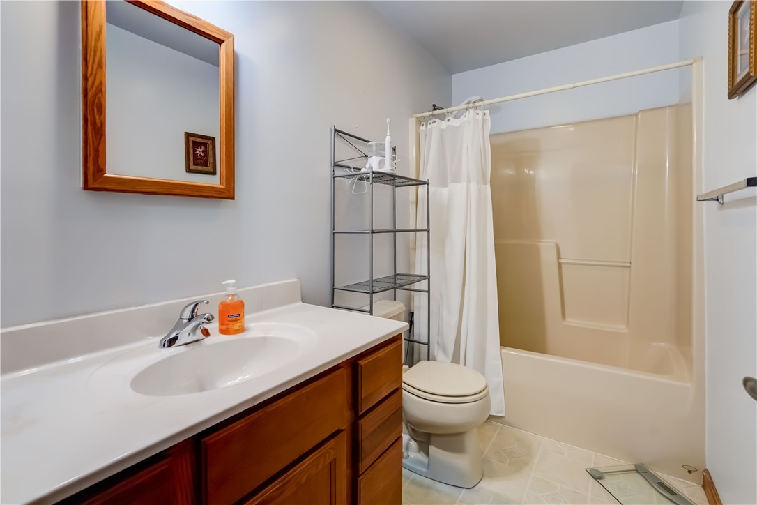 1228 Fitzpatrick Road Springport, NY 13021 - Photo 14 of 44