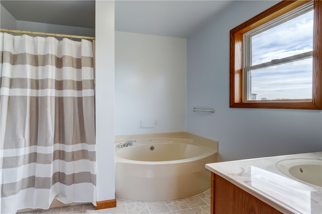 1228 Fitzpatrick Road Springport, NY 13021 - Photo 18 of 44