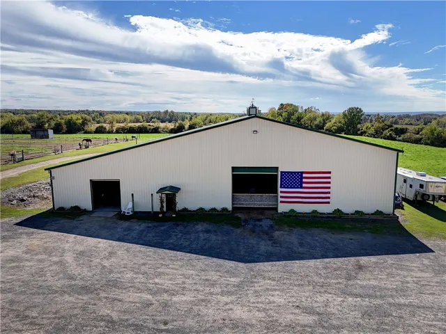 $1,100,000 | 1228 Fitzpatrick Road, Springport, NY 13021