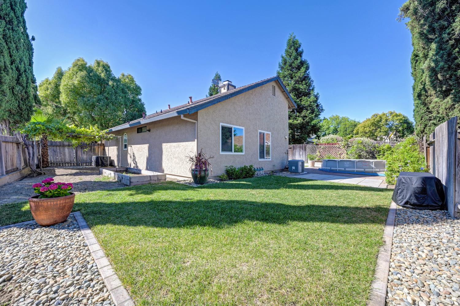 8277 Prior Way Antelope, CA 95843 - Photo 33 of 36
