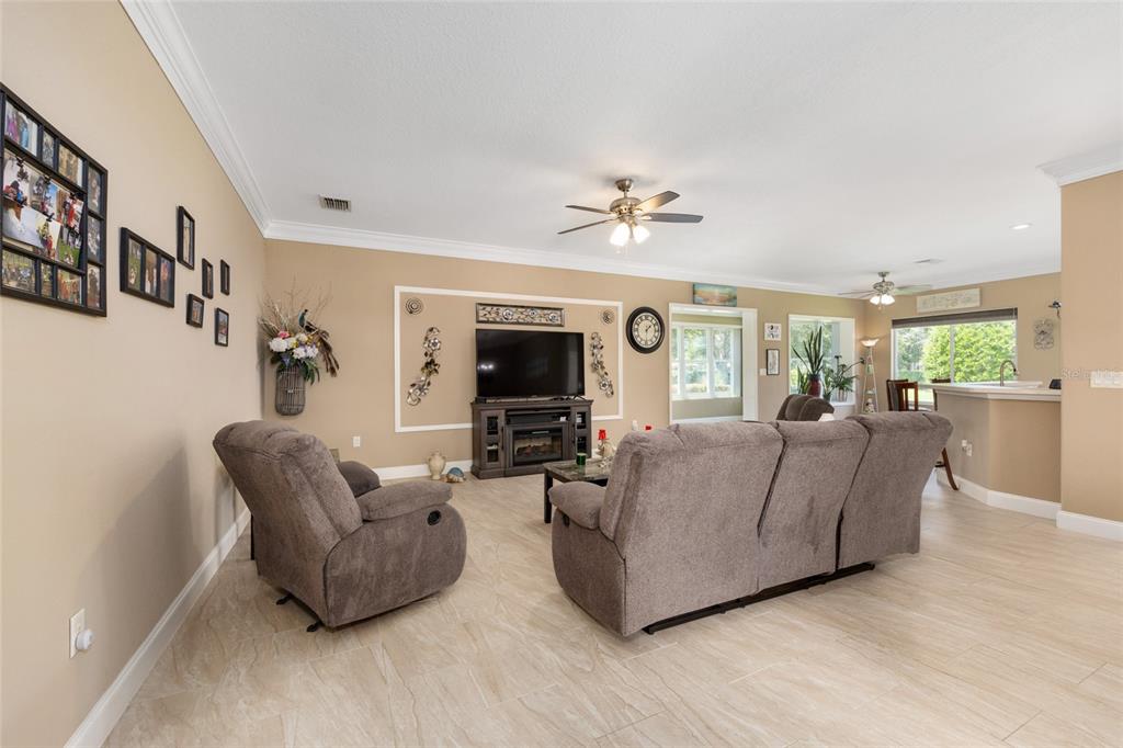 9573 Southeast 124th Loop Summerfield, FL 34491 - Photo 8 of 66