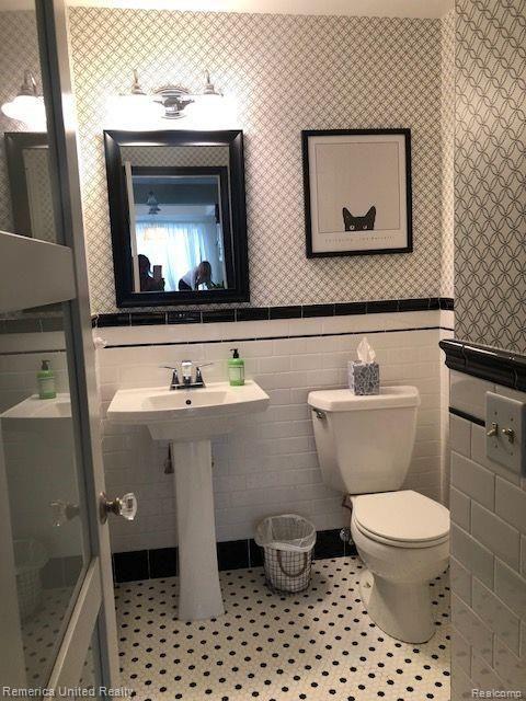 408 Meadow Bridge Drive Rochester Hills, MI 48307 - Photo 24 of 27
