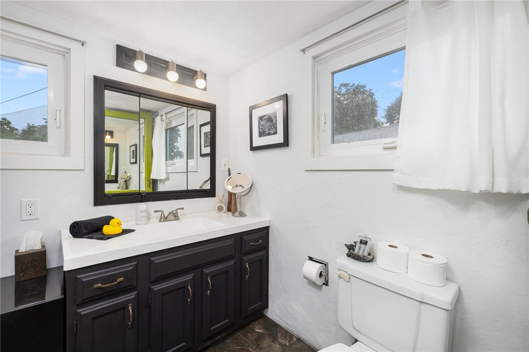 7 Lane 1 Warwick, RI 02888 - Photo 19 of 42