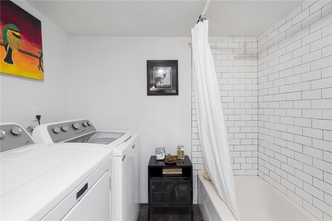 7 Lane 1 Warwick, RI 02888 - Photo 21 of 42