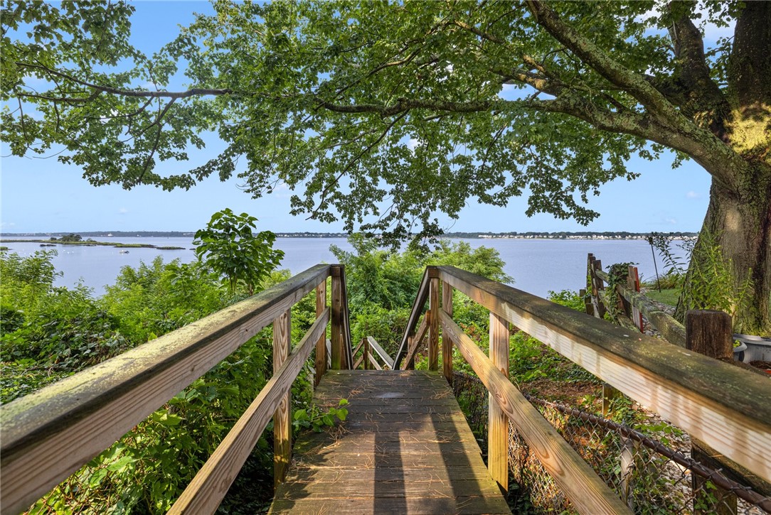 7 Lane 1 Warwick, RI 02888 - Photo 29 of 42