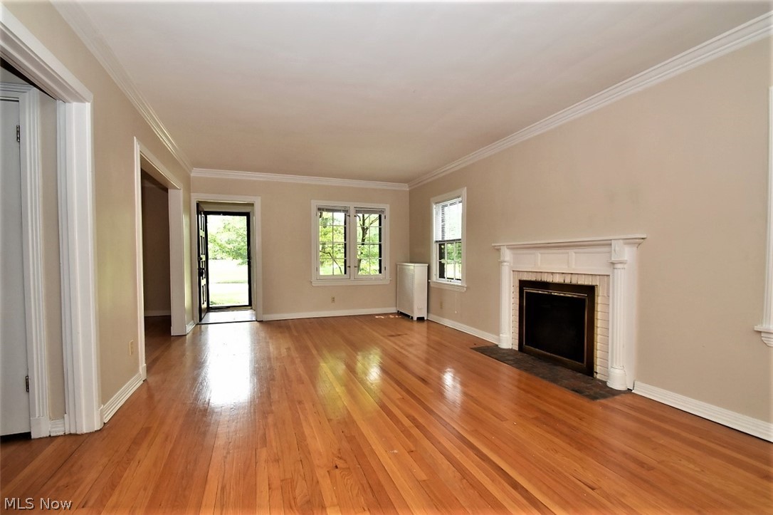 15905 Fernway Road Cleveland, OH 44120 - Photo 5 of 35