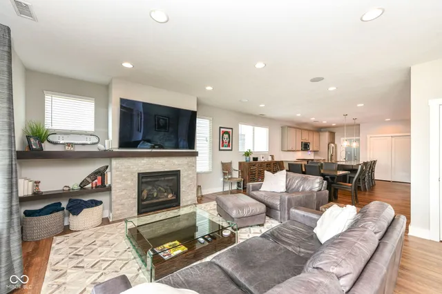 $599,999 | 1512 Evenstar Boulevard, Carmel, IN 46280