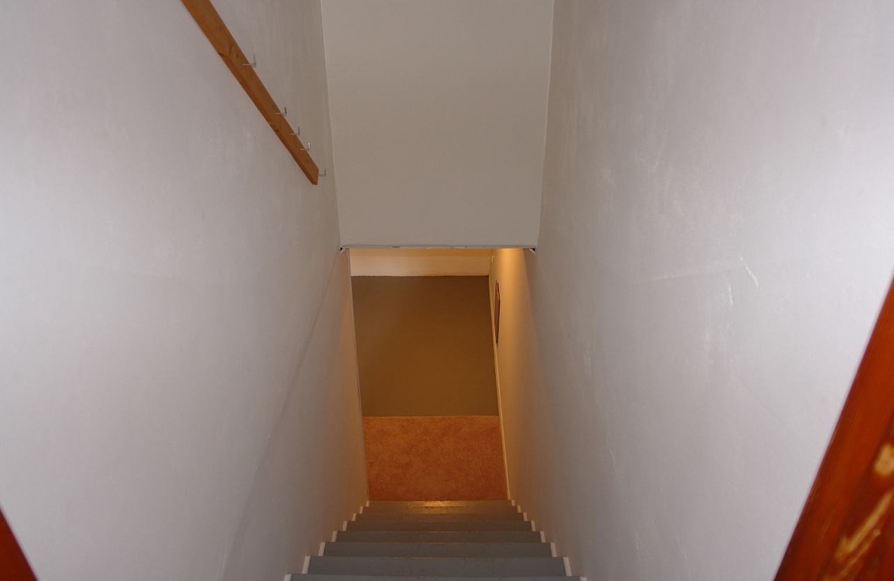 254 Post Road Roanoke, VA 24019 - Photo 16 of 25 a view of hallway with stairs