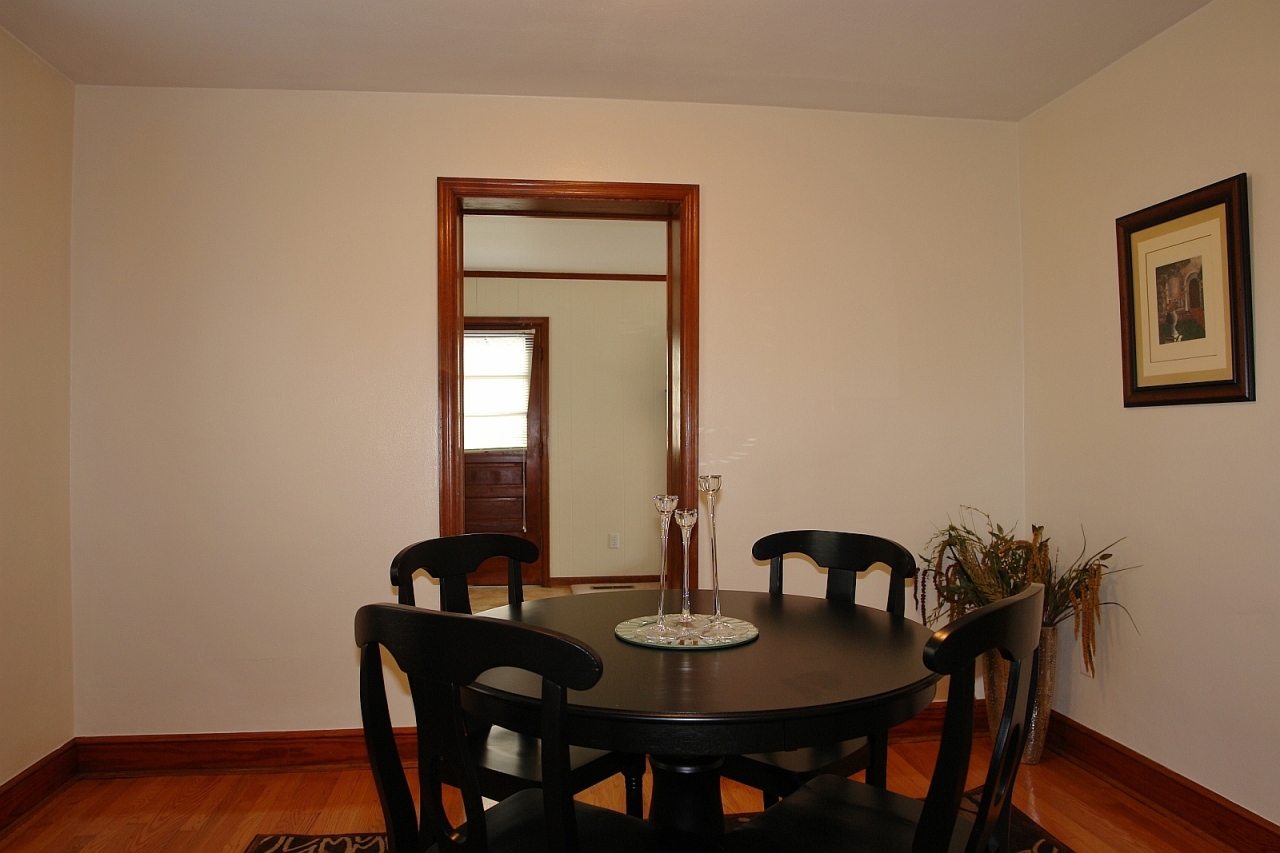 254 Post Road Roanoke, VA 24019 - Photo 8 of 25 a view of a dining room with furniture and wooden floor