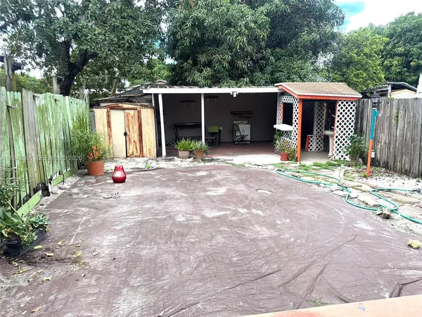 $2,800 | 1150 Southeast 9th Avenue, Unit 1150, Hialeah, FL 33010
