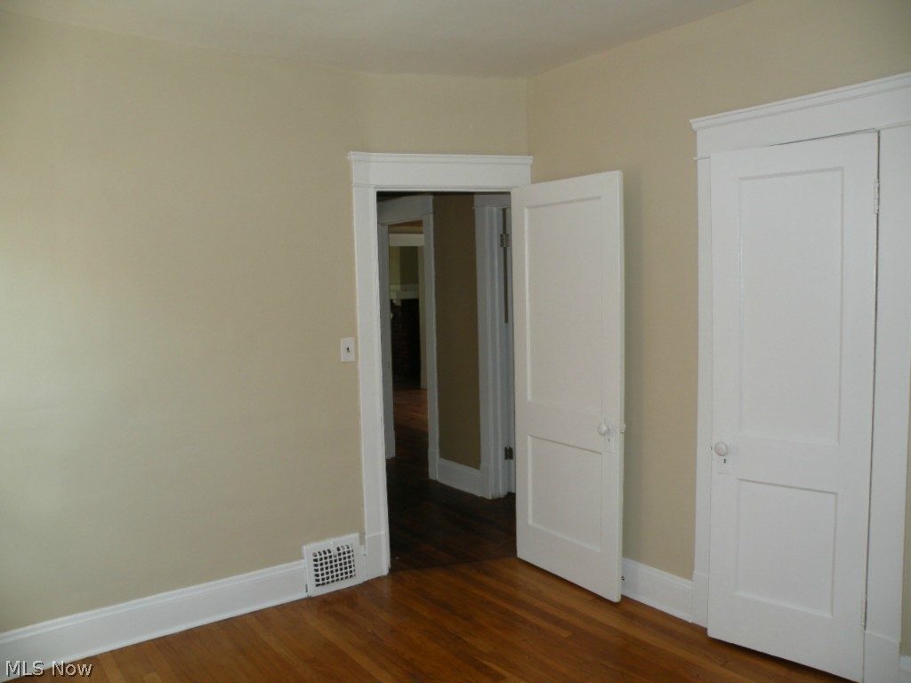 1656 Eddington Road Cleveland, OH 44118 - Photo 8 of 16