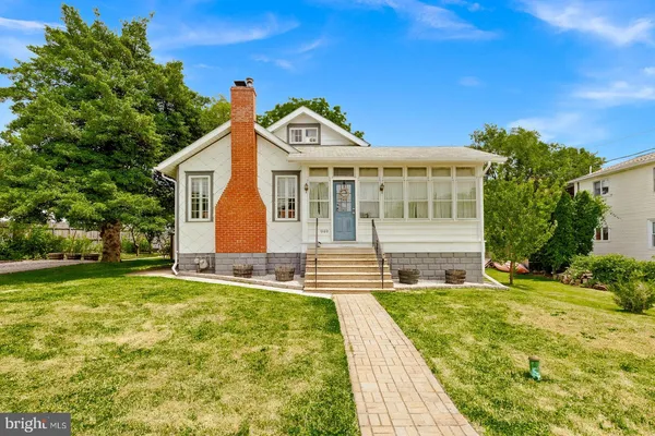 $449,900 | 949 Edgewood Avenue, Bensalem, PA 19020