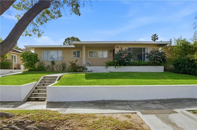 $1,699,000 | 1591 Ramillo Avenue, Long Beach, CA 90815