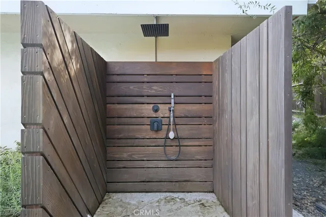 a view of walk in closet