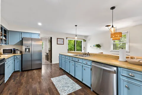 $565,000 | 2879 Lyncrest Drive, Nashville, TN 37214