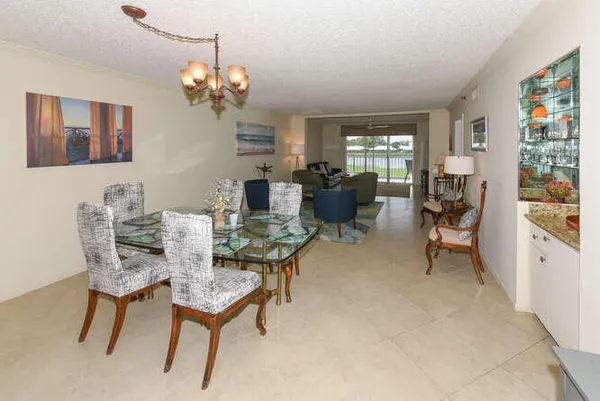$4,800 | 300 John F Kennedy Drive, Unit 208, Atlantis, FL 33462
