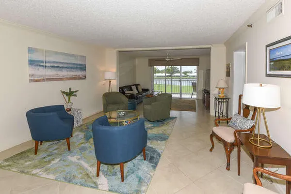 $4,800 | 300 John F Kennedy Drive, Unit 208, Atlantis, FL 33462
