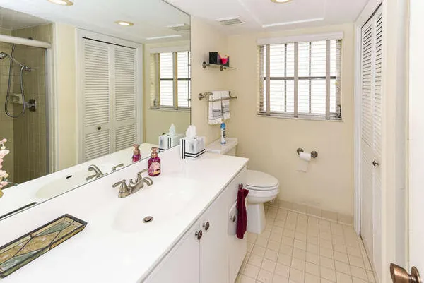 $4,800 | 300 John F Kennedy Drive, Unit 208, Atlantis, FL 33462