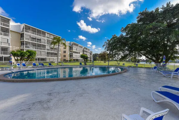 $4,800 | 300 John F Kennedy Drive, Unit 208, Atlantis, FL 33462