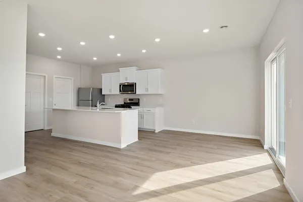 $393,900 | 7058 139th Place Northwest, Ramsey, MN 55303