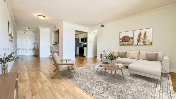 $3,000 | 900 Southwest 8th Street, Unit 1501, Miami, FL 33130
