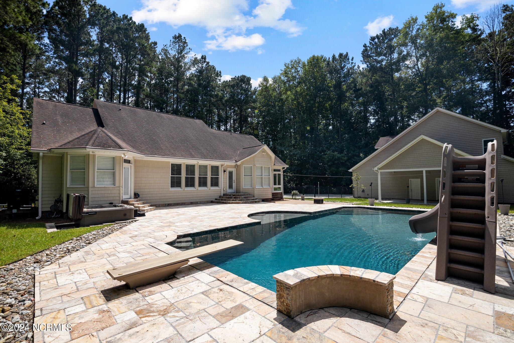 23 Gables Road New Bern, NC 28562 - Photo 52 of 61 52-web-or-mls-BLS_00111