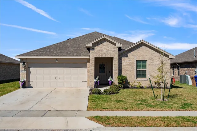 $2,550 | 1346 Trent Pk Lane, Corpus Christi, TX 78415