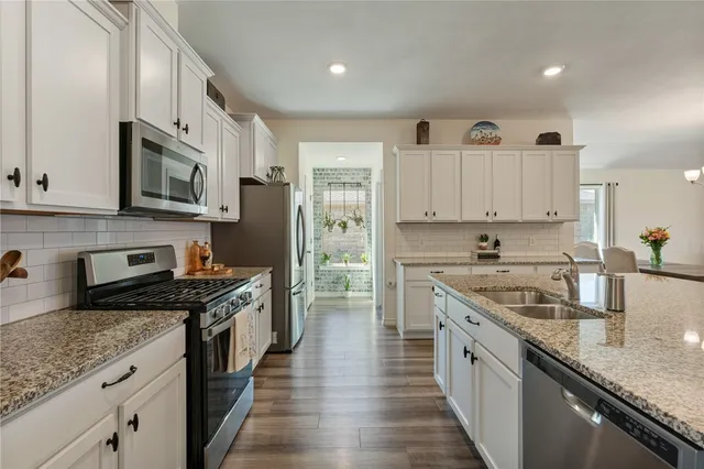 $2,550 | 1346 Trent Pk Lane, Corpus Christi, TX 78415