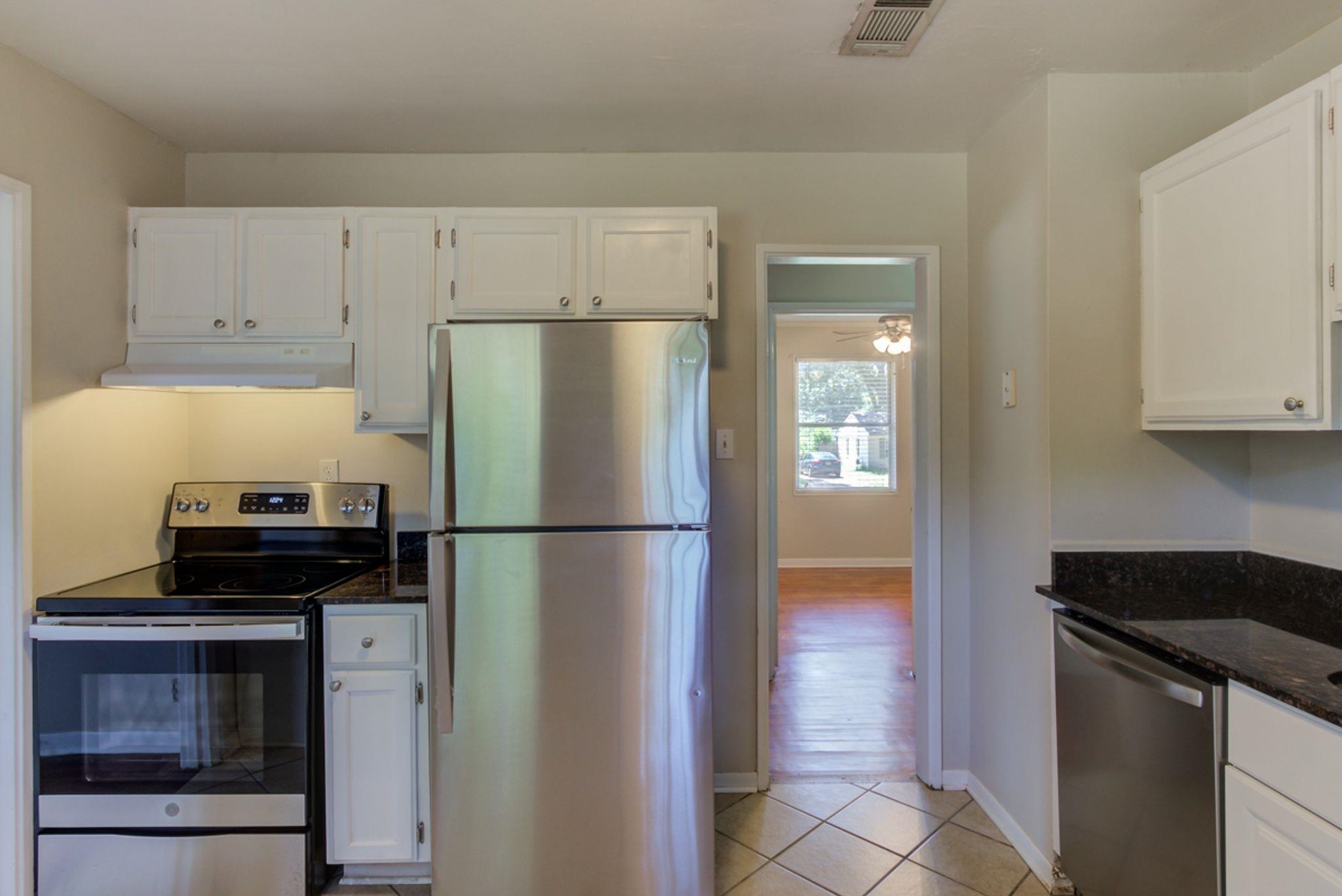 4966 Verne Road Memphis, TN 38117 - Photo 9 of 15