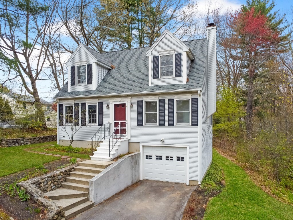 15 Stillwater Road Methuen, MA 01844 - Photo 2 of 19