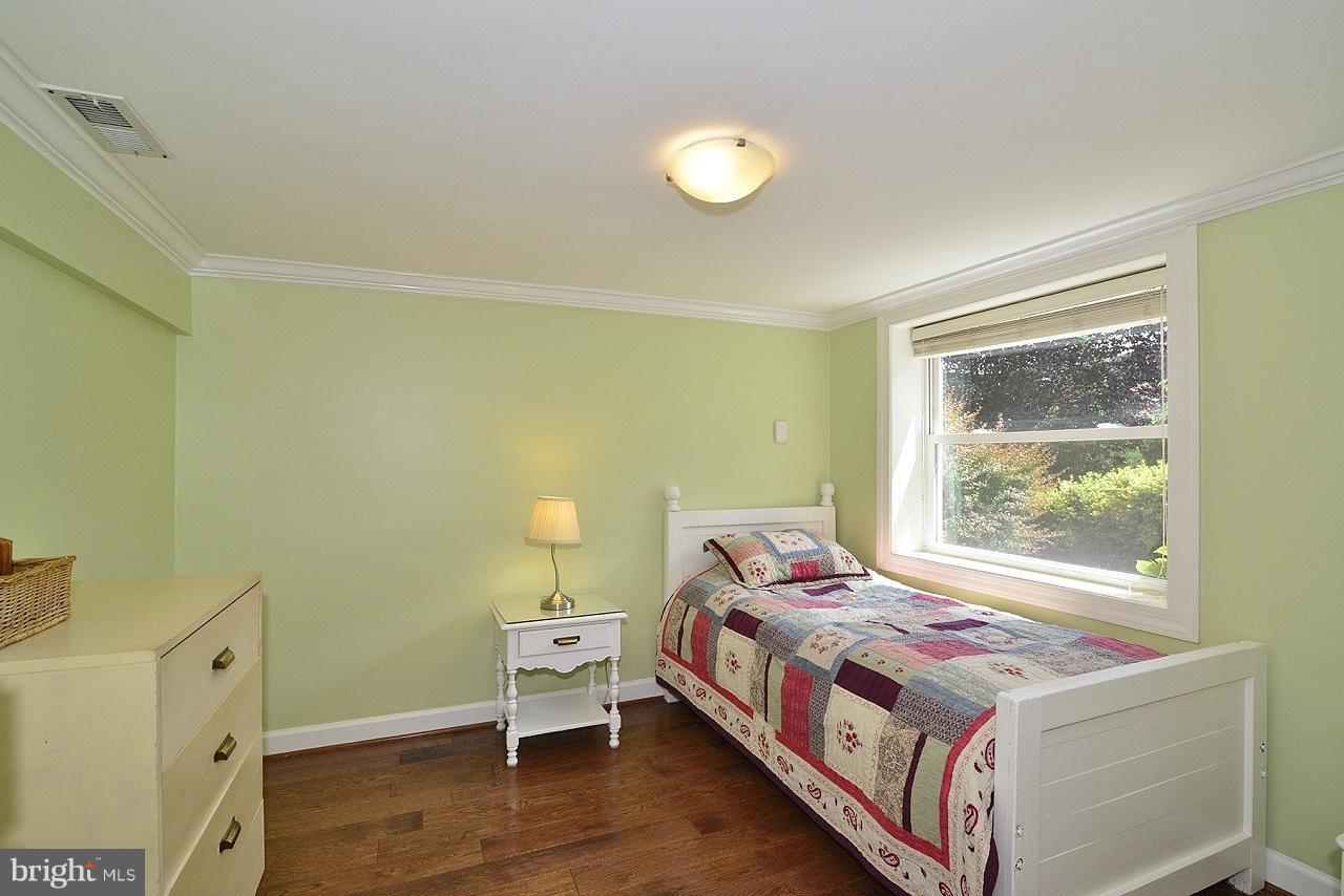 3446 Luttrell Road Annandale, VA 22003 - Photo 18 of 30 Bedroom 4