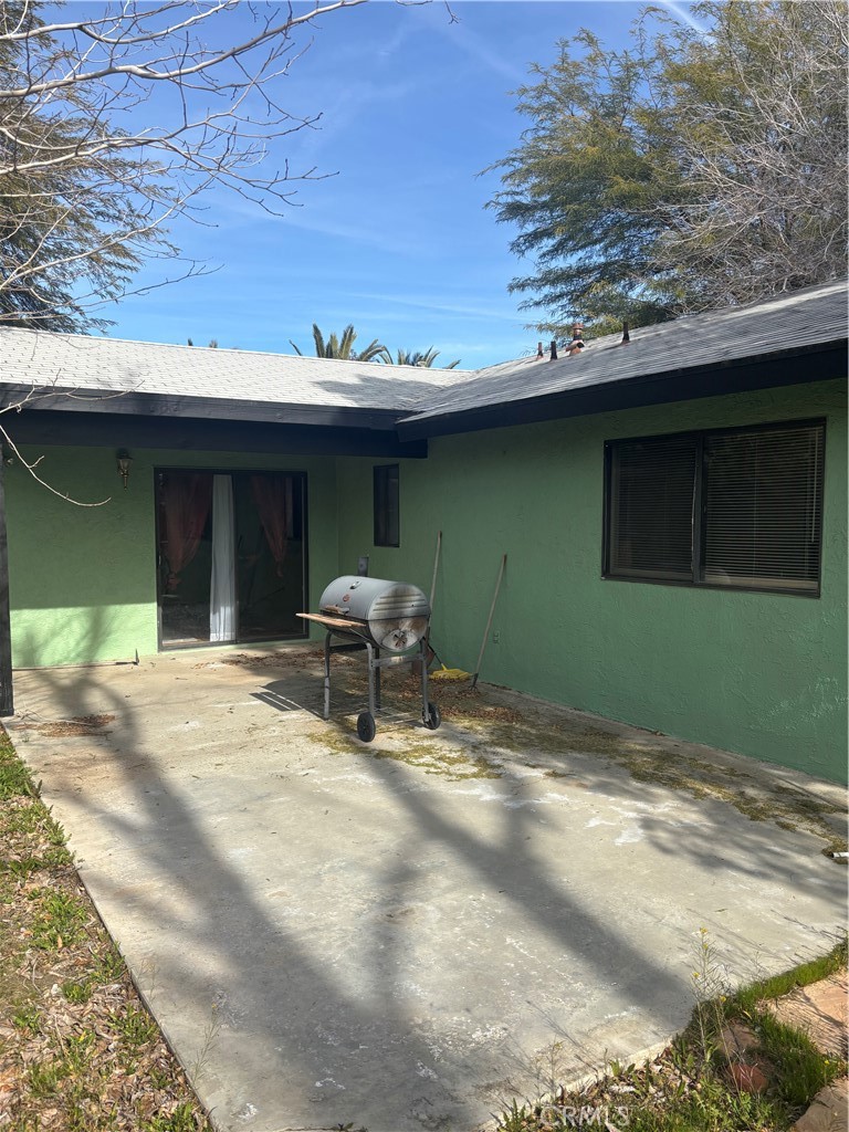 313 Mamie Street Ridgecrest, CA 93555 - Photo 26 of 33 Patio