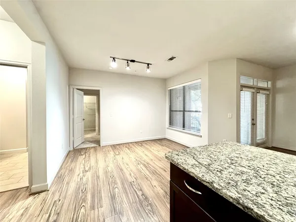 $2,211 | 3333 Weslayan Street, Unit 2363, Houston, TX 77027
