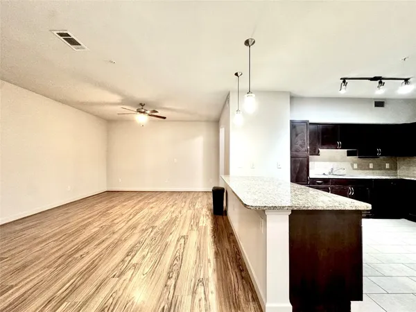 $2,211 | 3333 Weslayan Street, Unit 2363, Houston, TX 77027