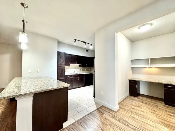 $1,763 | 3333 Weslayan Street, Unit 1422, Houston, TX 77027