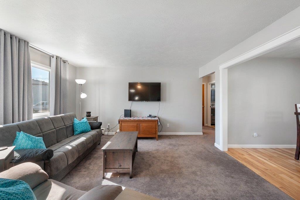 250 North Raymond Road, Unit A1 Spokane Valley, WA 99206 - Photo 4 of 19