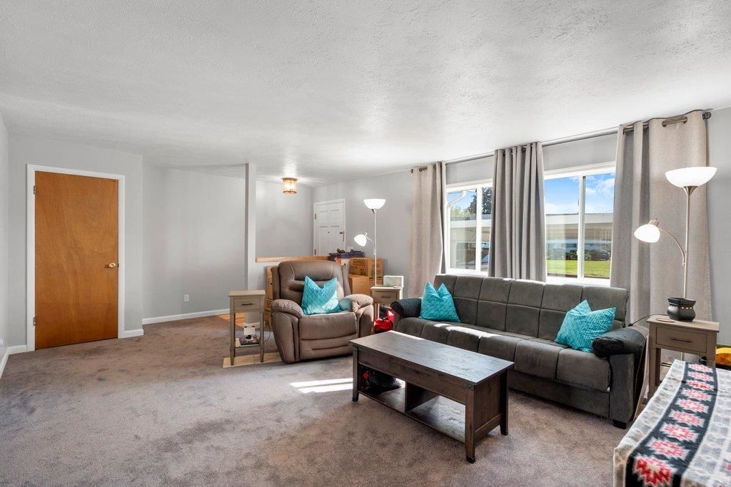 250 North Raymond Road, Unit A1 Spokane Valley, WA 99206 - Photo 5 of 19