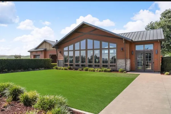 $1,049,999 | 520 Sandalwood Drive, Livermore, CA 94551