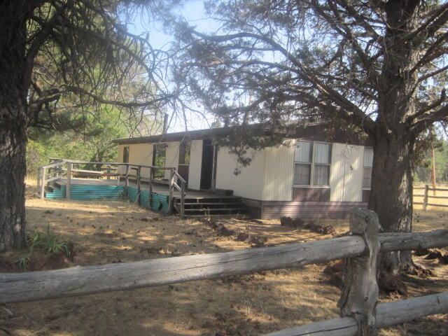 23333 Forbes Road Sprague River, OR 97639 - Photo 2 of 37 IMG_5512