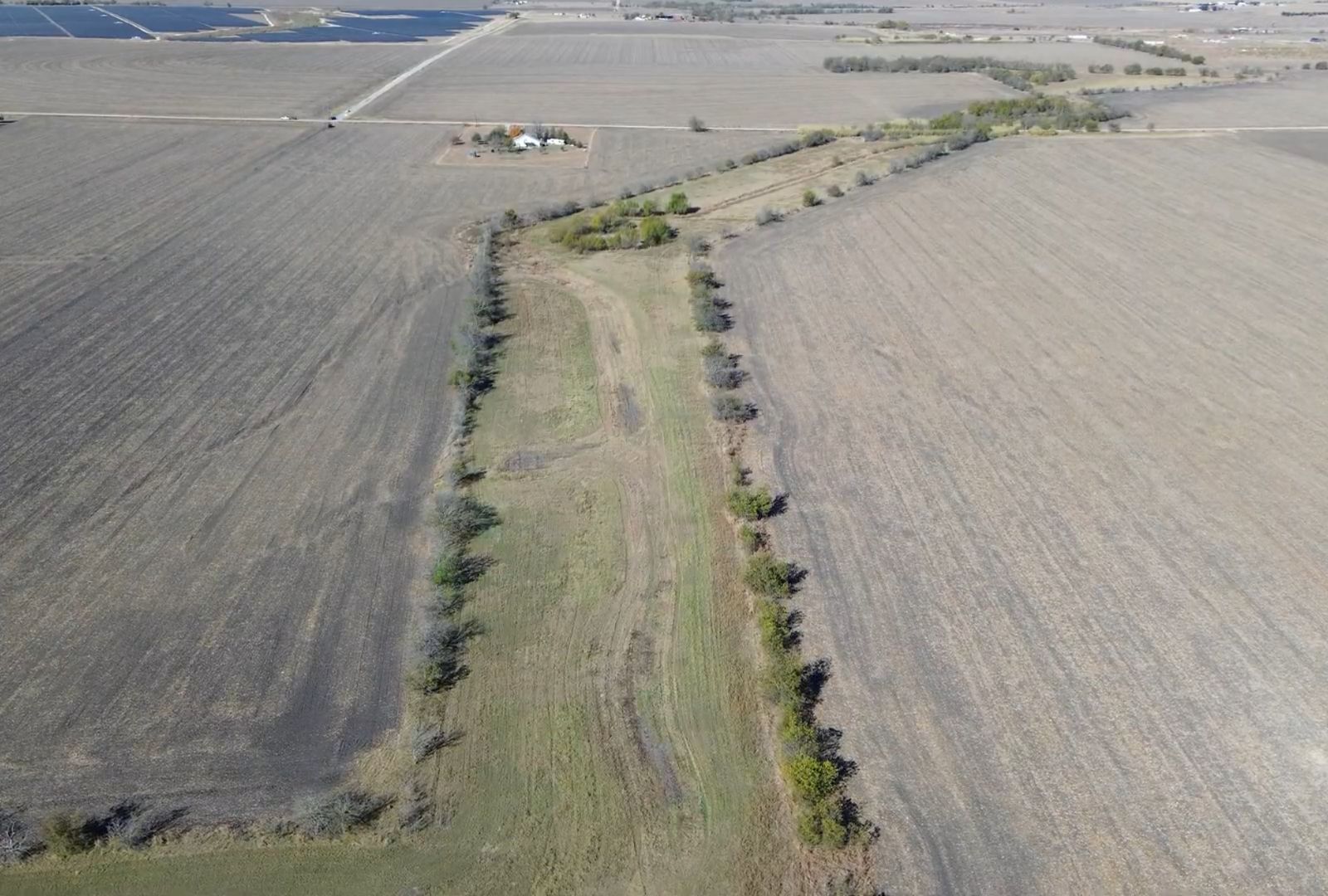 18402 Manda Carlson Road Coupland, TX 78615 - Photo 4 of 29