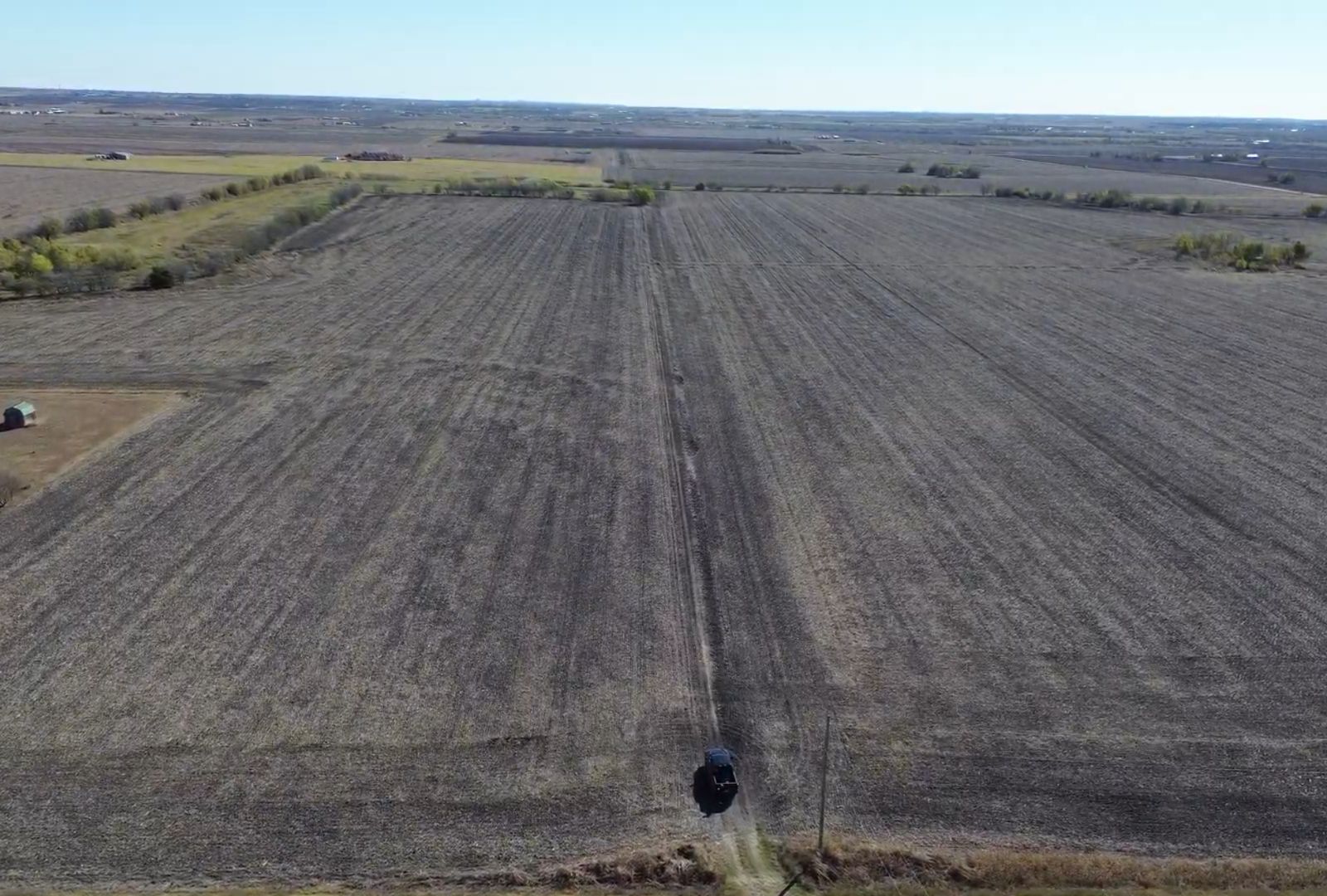 18402 Manda Carlson Road Coupland, TX 78615 - Photo 5 of 29