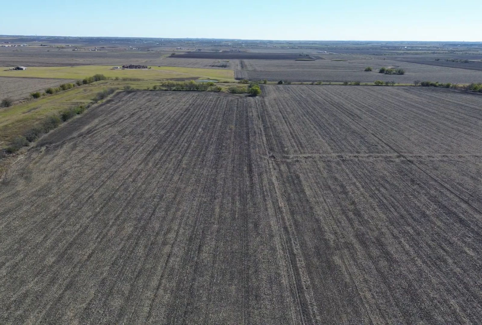 18402 Manda Carlson Road Coupland, TX 78615 - Photo 6 of 29