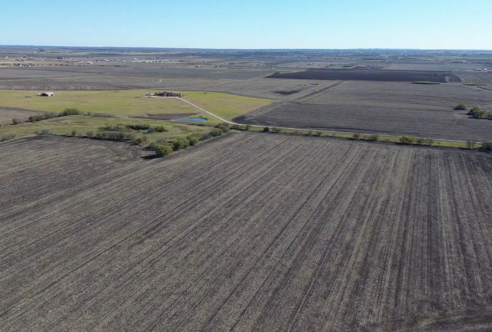 18402 Manda Carlson Road Coupland, TX 78615 - Photo 10 of 29